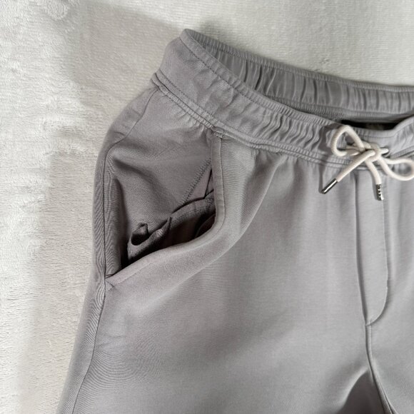 American Eagle Shorts Men Size XL Gray Drawstring Stretch 7 in Inseam Chino EUC - Picture 2 of 13